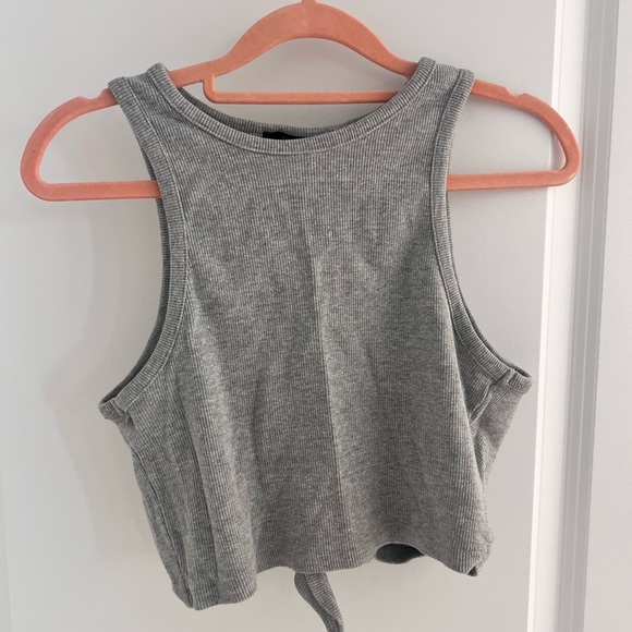 Forever 21 Tops - Forever 21 Gray Ribbed Crop Top